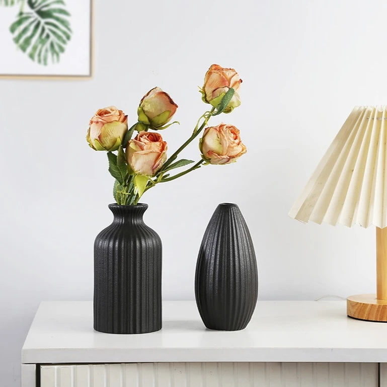 Modern Black Ceramic Vase YOUR HOME™