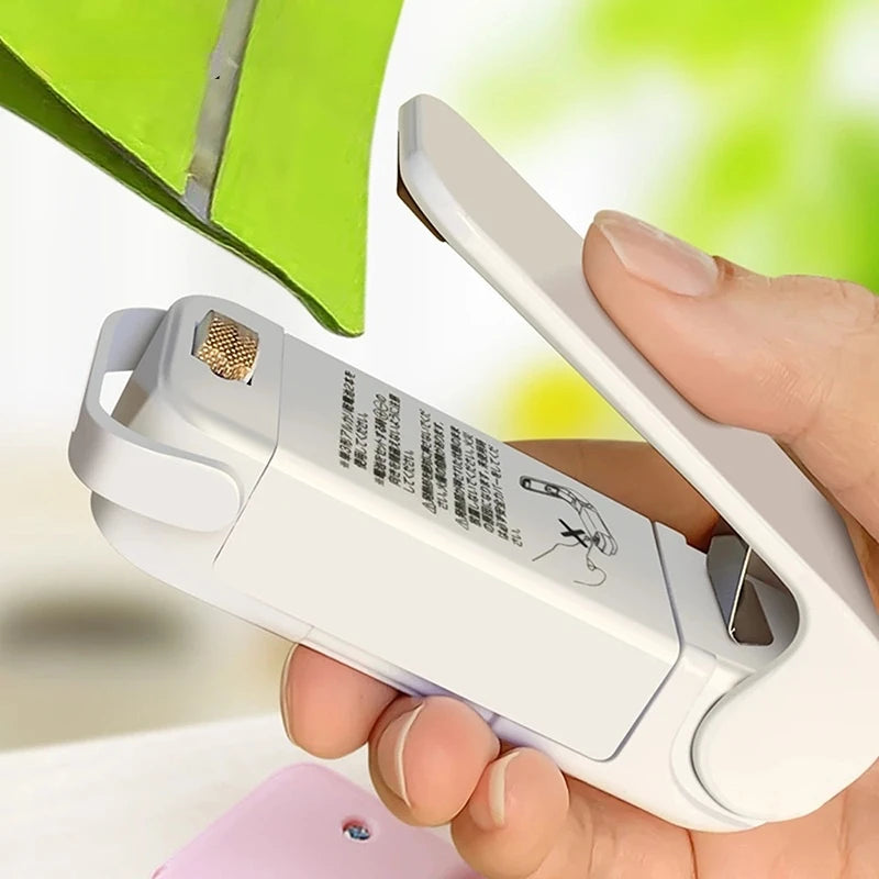 Mini Heat Sealing Machine for Food Bags – Portable Handheld Plastic Bag Sealer